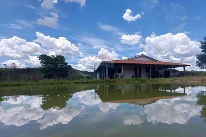Sítio com Piscicultura em Minas Gerais