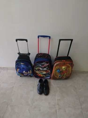 Mochila e tenis