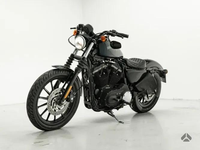 HARLEY-DAVIDSON XL883N