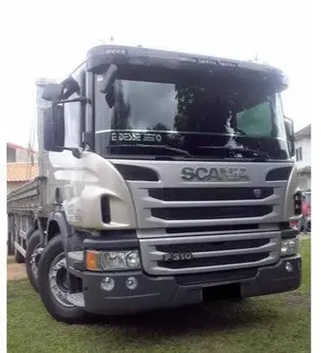 Scania P310 Baú  2015.