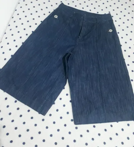 Calça Jeans Pantacourt Azul Hering - Conforto e Estilo!