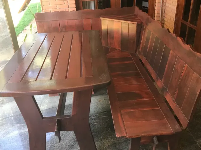 Conjunto de Mesa e Banco Para  Ambiente Interior ou Espaço Gourmet