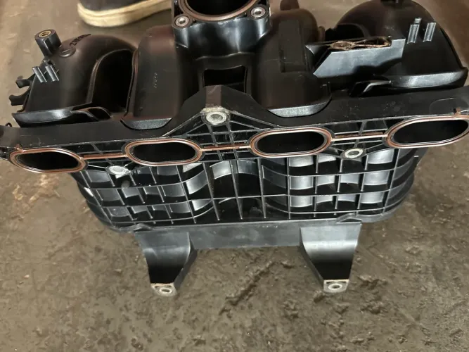 Coletor admissão hilux /. Sw4. Flex. 2005/2015
