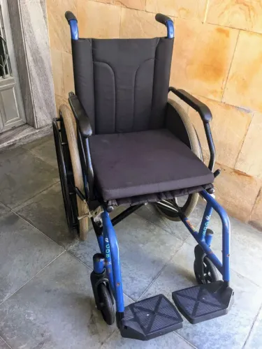 VENDO CADEIRA DE RODAS