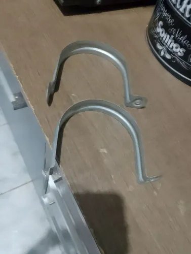 Abraçadeira grande
