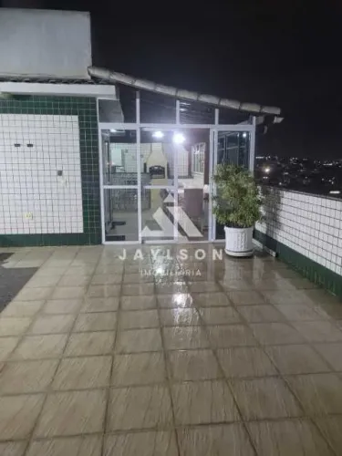 Cobertura com 3 dormitorios e dependencia completa no Coração da Vila da Penha!