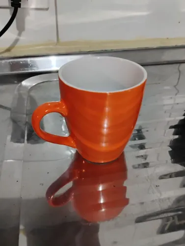 Caneca de Cerâmica Laranja