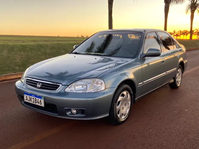 Honda Civic Sedan LX 1.6 16V Aut. 4P 2000