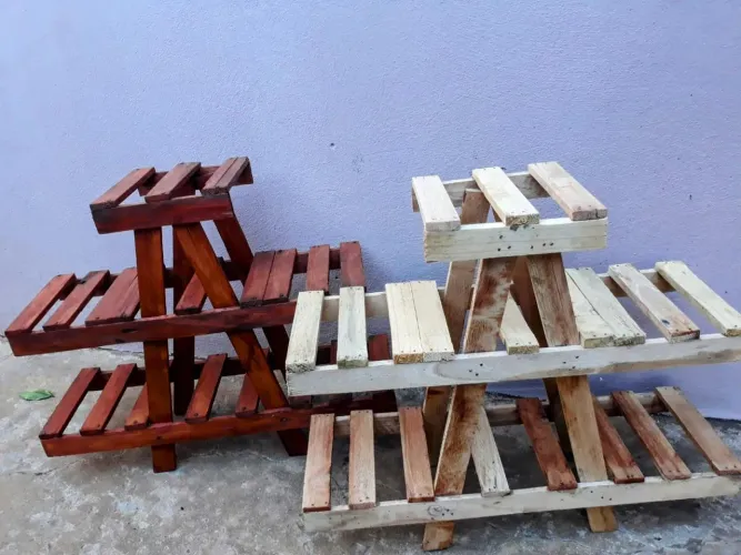 MINI ESTANTE EM DEGRADÊ PARA PLANTAS 