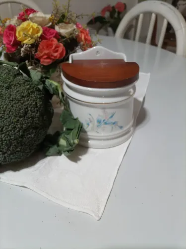Saleiro de porcelana com filete de dourado ouro vintage
