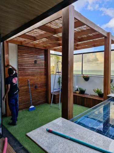 Pergolado de Madeira para Jardim ou Área Externa