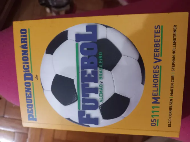 Pequeno Dicionário de Futebol Alemão e Brasileiro