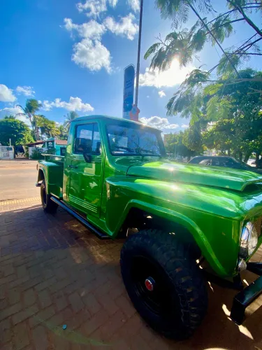 Ford F-75 4X4 2.3 1974