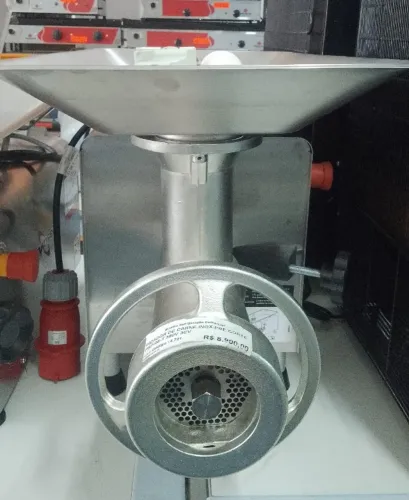 PICADOR DE CARNE INOX PRE CORTE SKYMSEN PSP 98 3 CV - NOVO