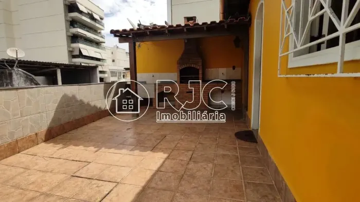 Imóvel para venda possui 95 metros quadrados com 2 quartos em Tijuca - Rio de Janeiro - RJ
