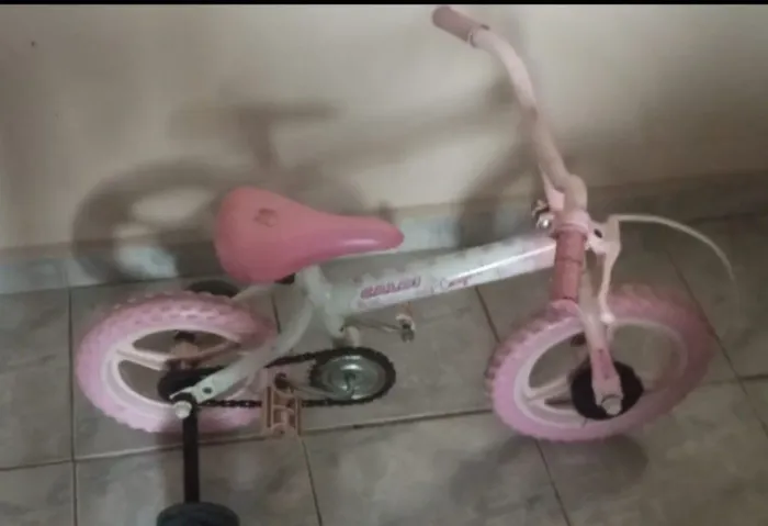 Bicicleta Caloi Cecizinha