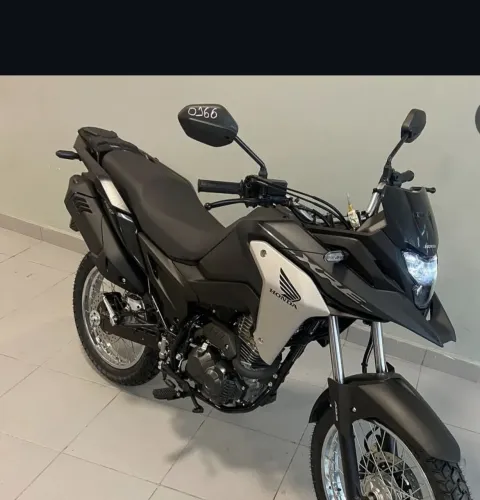 SERRÊ E LÉO MOTOS XRE 190 26