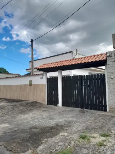 Casa em Parada Modelo (Guapimirim RJ)