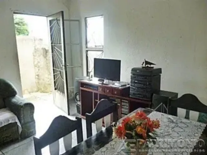 CASA,4 Dormitorio(s) bairro Vitória Régia