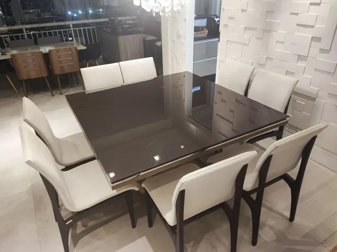 Mesa de Jantar 8 lugares - Elegância e Versatilidade 