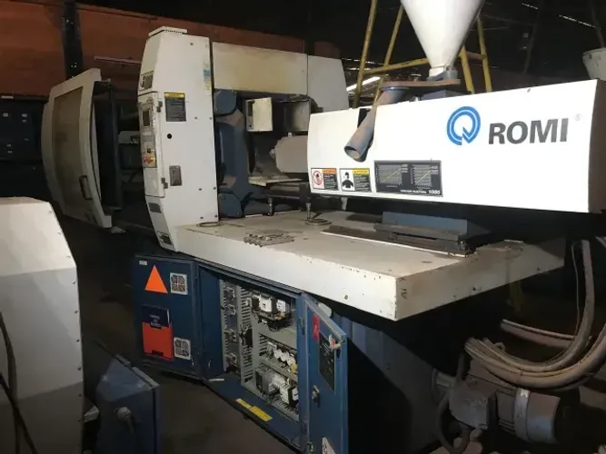 Injetora ROMI Prática 220 V2.0