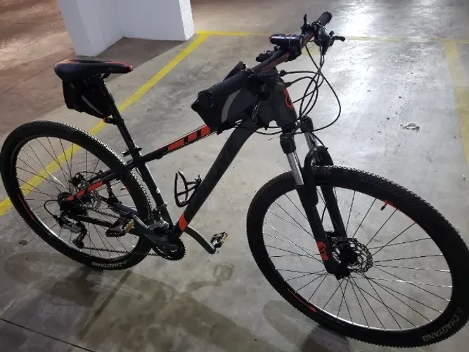 Bike Groove MTB HYPE 90, 27V, Aro 29, Quadro 15 com Acessórios - Seminova