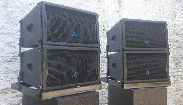 Caixas de Som LINE ARRAY
