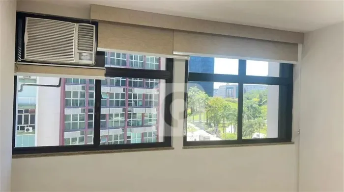 Excelente comercial no Centro do Rio próximo VLT, comércio e restaurantes