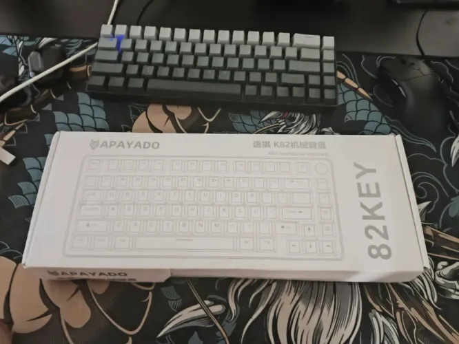 Teclado 75% RGB
