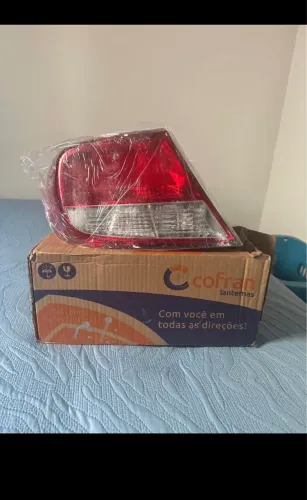 Vendo lanterna traseira do lado esquerdo do gol G5