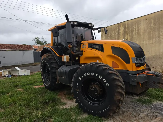 trator valtra BH 210i 210 cv