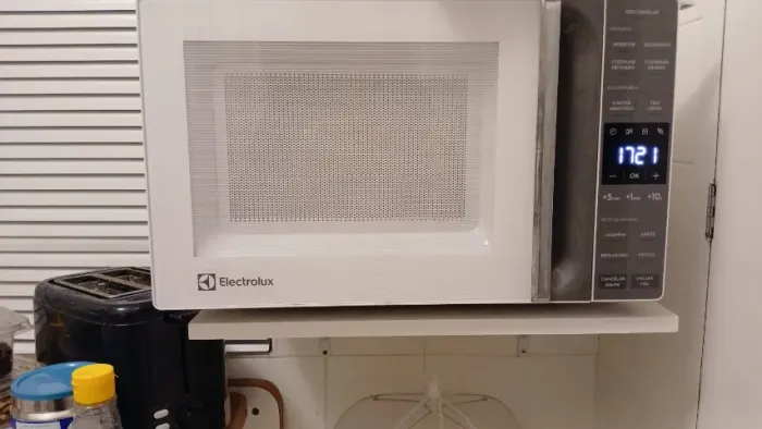 Microondas Eletrolux 23l