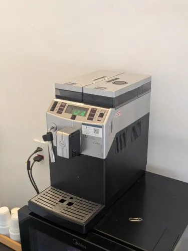 Maquina Saeco Expresso Automática Lirika Cor Cinza 220v (Usado)