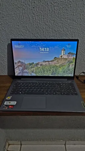 Notebook Lenovo Ultrafino IdeaPad 3