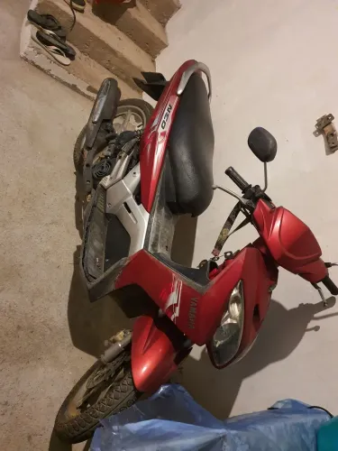 Vendo Neo Vermelho
