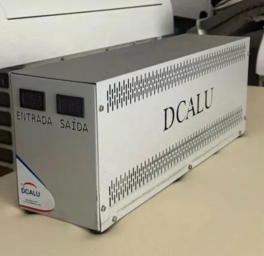 Estabilizador Eletrônico Dcalu Powêr Duo 5 kVA - Seminovo (220V)