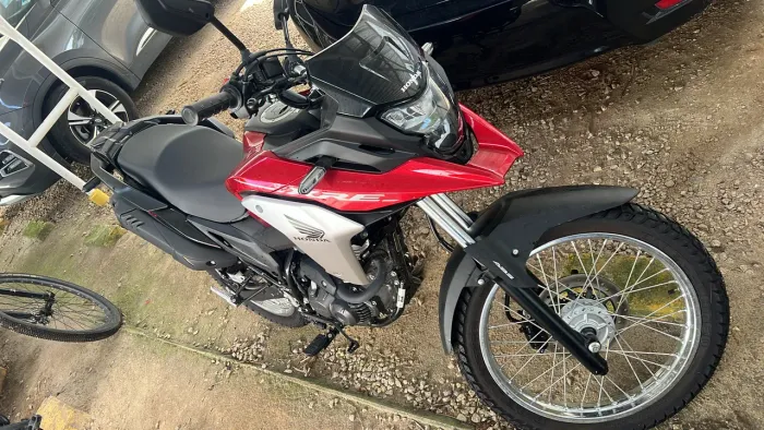 Moto xre 190 58 km rodados
