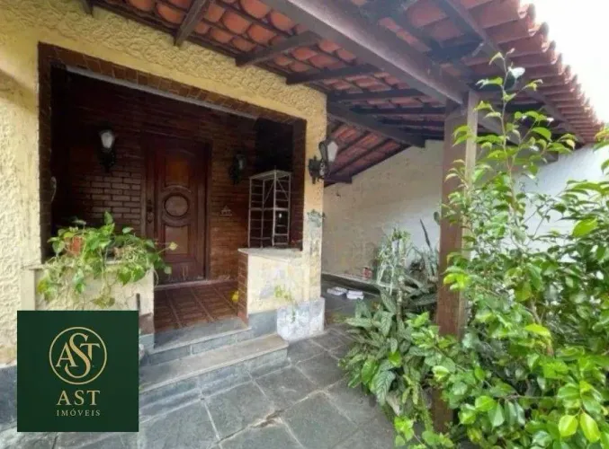 AST IMÓVEIS VENDE Casa duplex com 3 quartos sendo 1 suíte em condomínio fechado , 206 m² p
