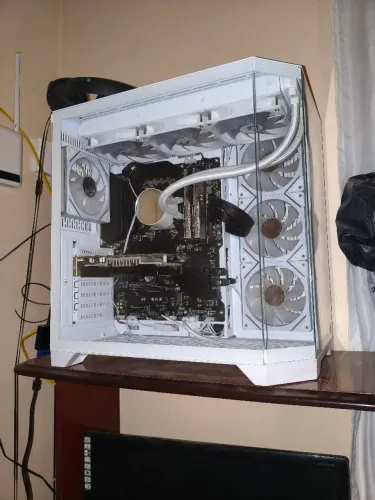 PC gamer Ryzen 5 5600 16gb de RAM