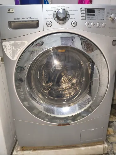 Vendo lava e seca LG 10 kg