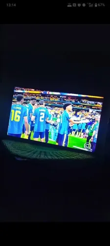 Vendo TV 42 polegadas Smart, por 300R$ pra vender logo!