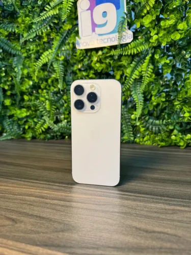 IPhone 16 Pro 128GB 90% saúde da bateria (SEMINOVO IMPECÁVEL)
