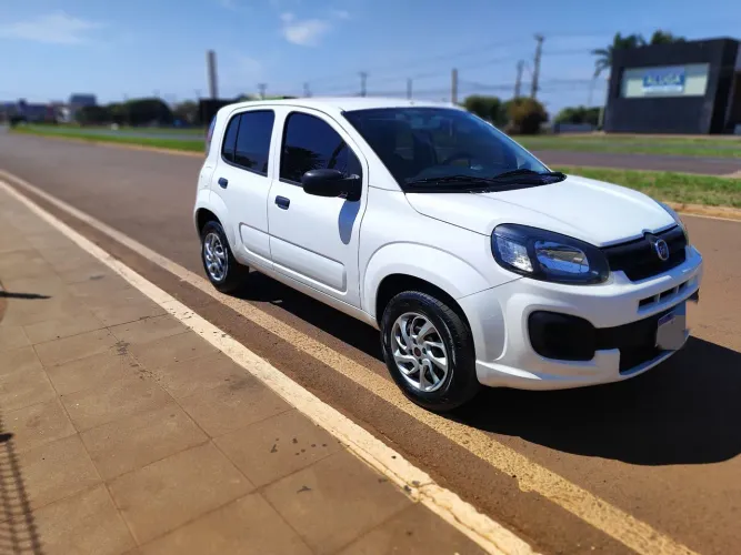 Fiat Uno Attractive 1.0 EVO Fire Flex 8V 5P 2020