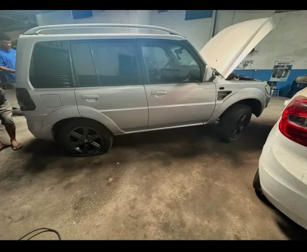Sucata de Pajero TR4 2013 4x2 (leia o anúncio)
