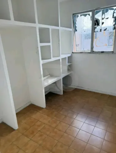 Francisco Moreira: Apt com 4 Quartos, 2 Banheiros e Condomínio Fechado