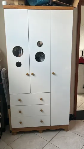 Guarda roupa infantil