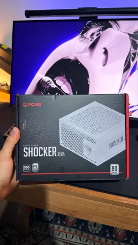 Fonte Gamer PCYES Shocker 500W 80 Plus - Edição White Ghost