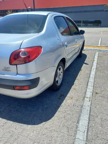 Peugeot 207 Sed. Passion XR Sport 1.4 Flex 8V 4P 2009