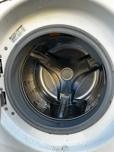 Máquina de lavar e seca