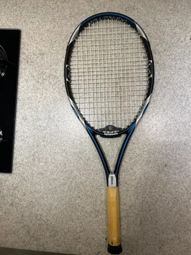 Raquete de Tênis Wilson K-Factor K-Four - Excelente Controle e Potência